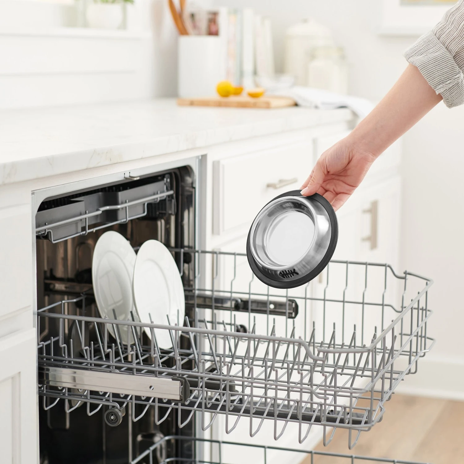 Frisco Fish Print Non-Skid Stainless Steel Dish Cat Bowl 7 Frisco Fish Print Non-Skid Stainless Steel Dish Cat Bowl - Image 5